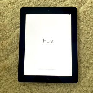 Apple iPad 16GB in the color White
